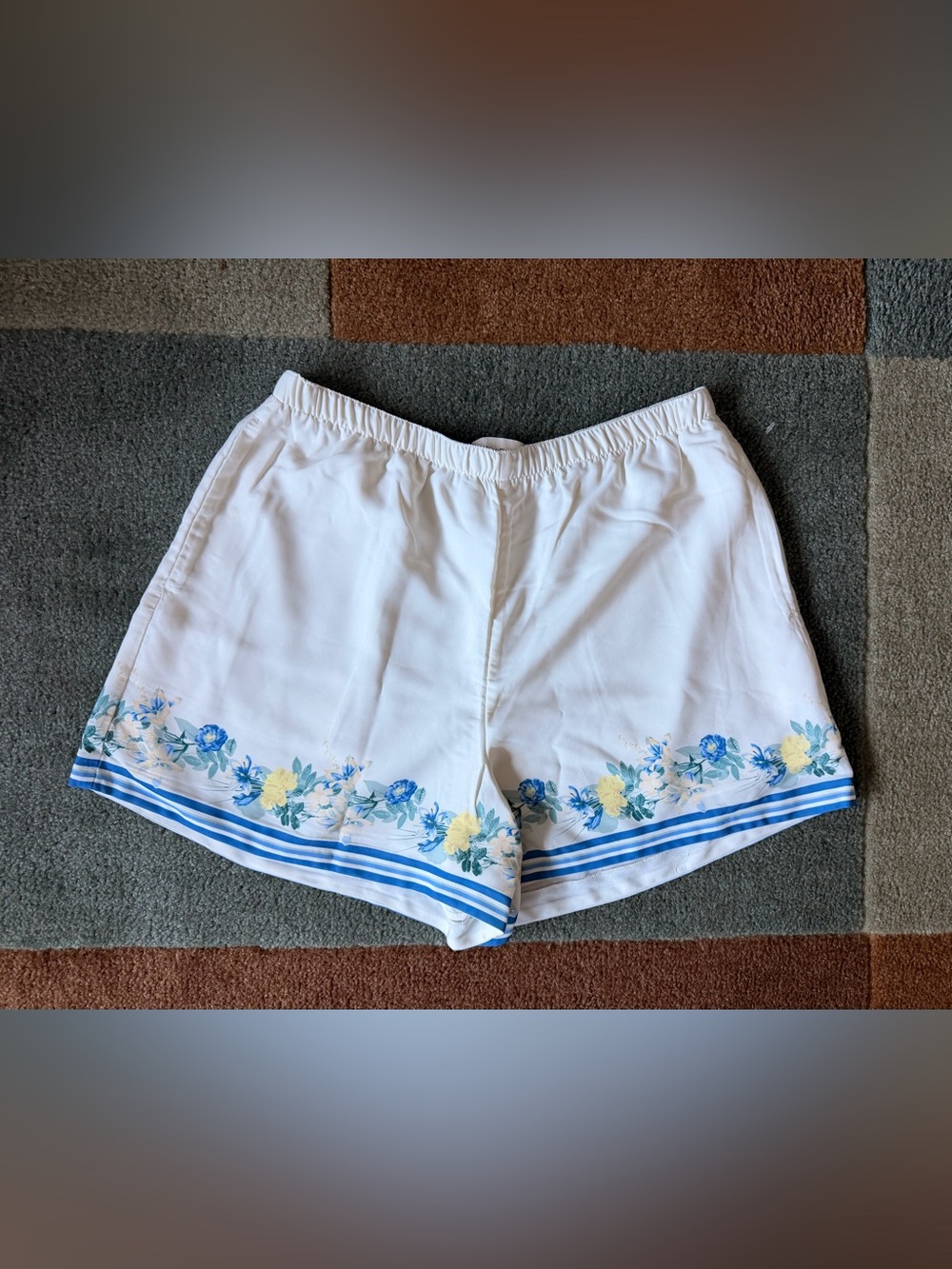 Abercrombie & Fitch Floral High-Rise Pull-On Shorts - Picture 6 of 9